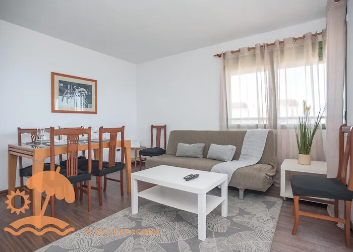Front Sun Beach Apartment